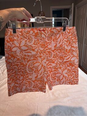 Women's IZOD Orange Floral Print Golf Shorts Size 8